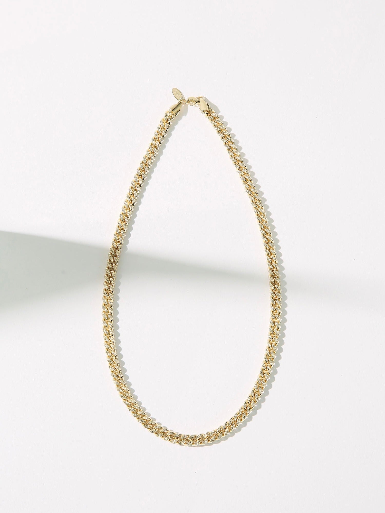 SPARKLING CHAIN NECKLACE [GOLD] – O→KI