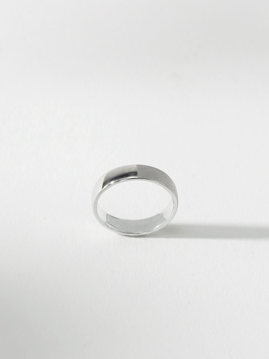 【話題:水中OK:色あせなし】AVARIA☆Krabi Gold Ring 指輪 OOO Ring / Gold ＜Gilbert＞ – PAULINE STUDIO